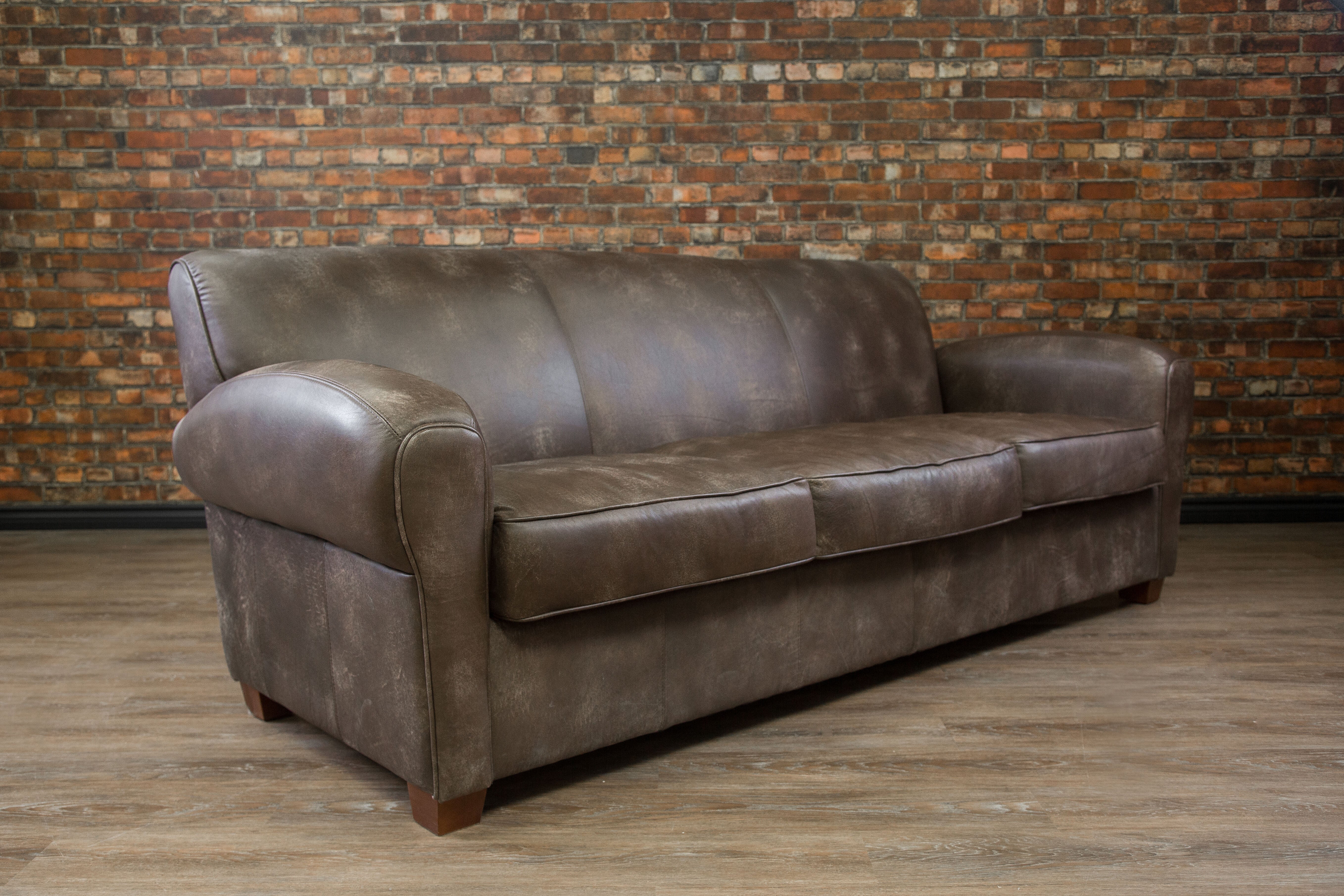 BACHELOR LEATHER SOFA