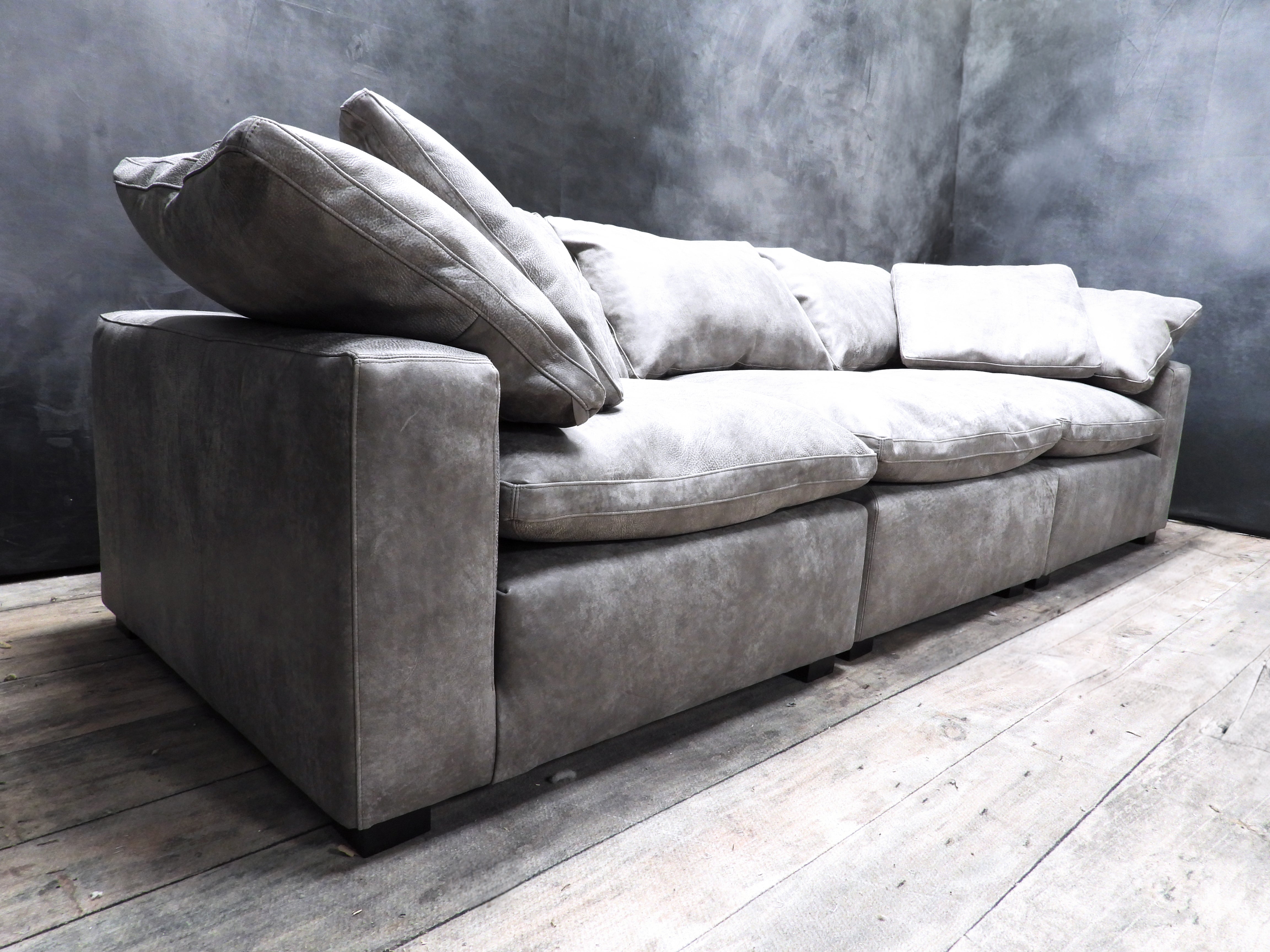 THE OLYMPUS CLOUD LEATHER SOFA