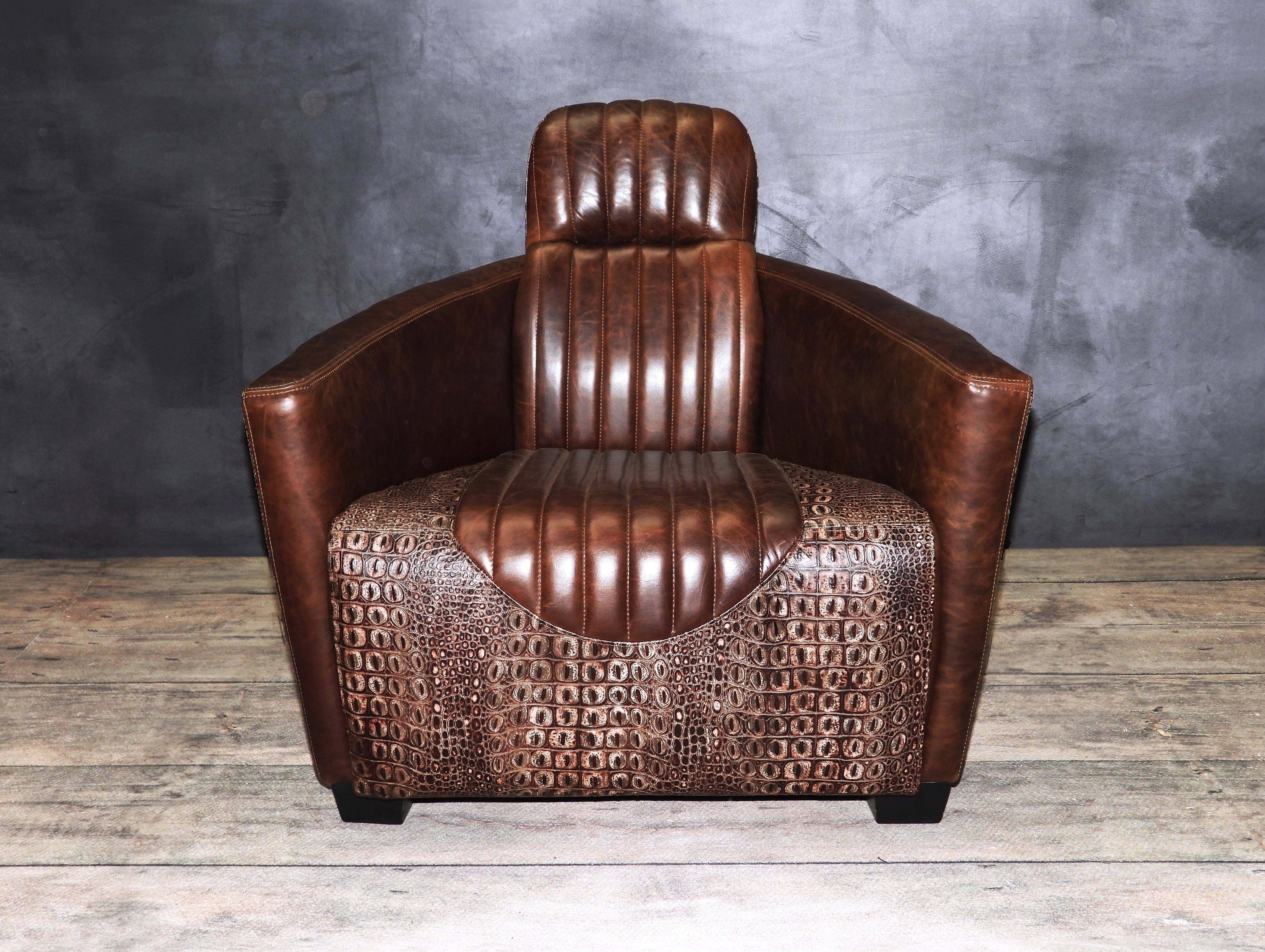 AVIATOR LEATHER CHAIR