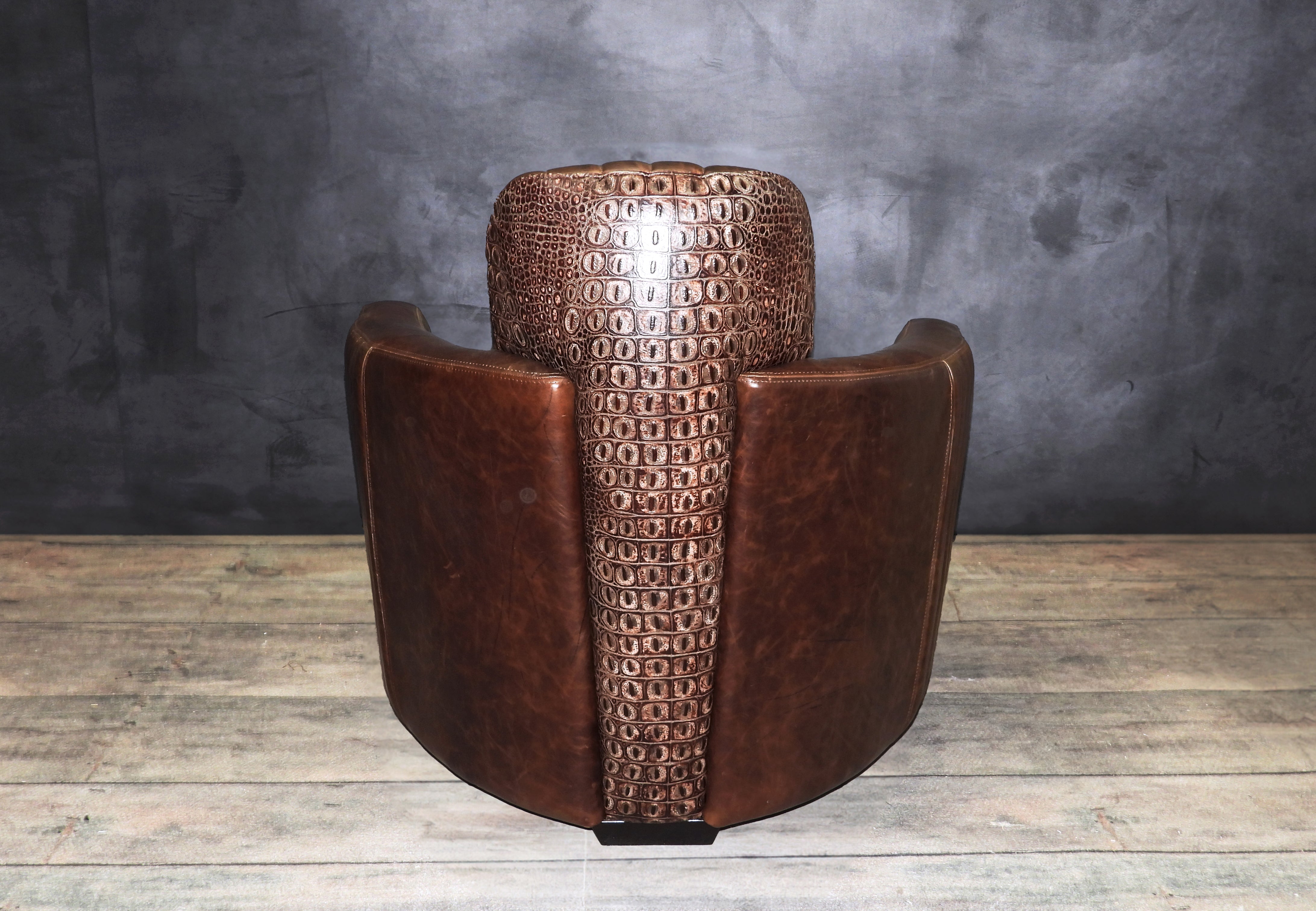 AVIATOR LEATHER CHAIR