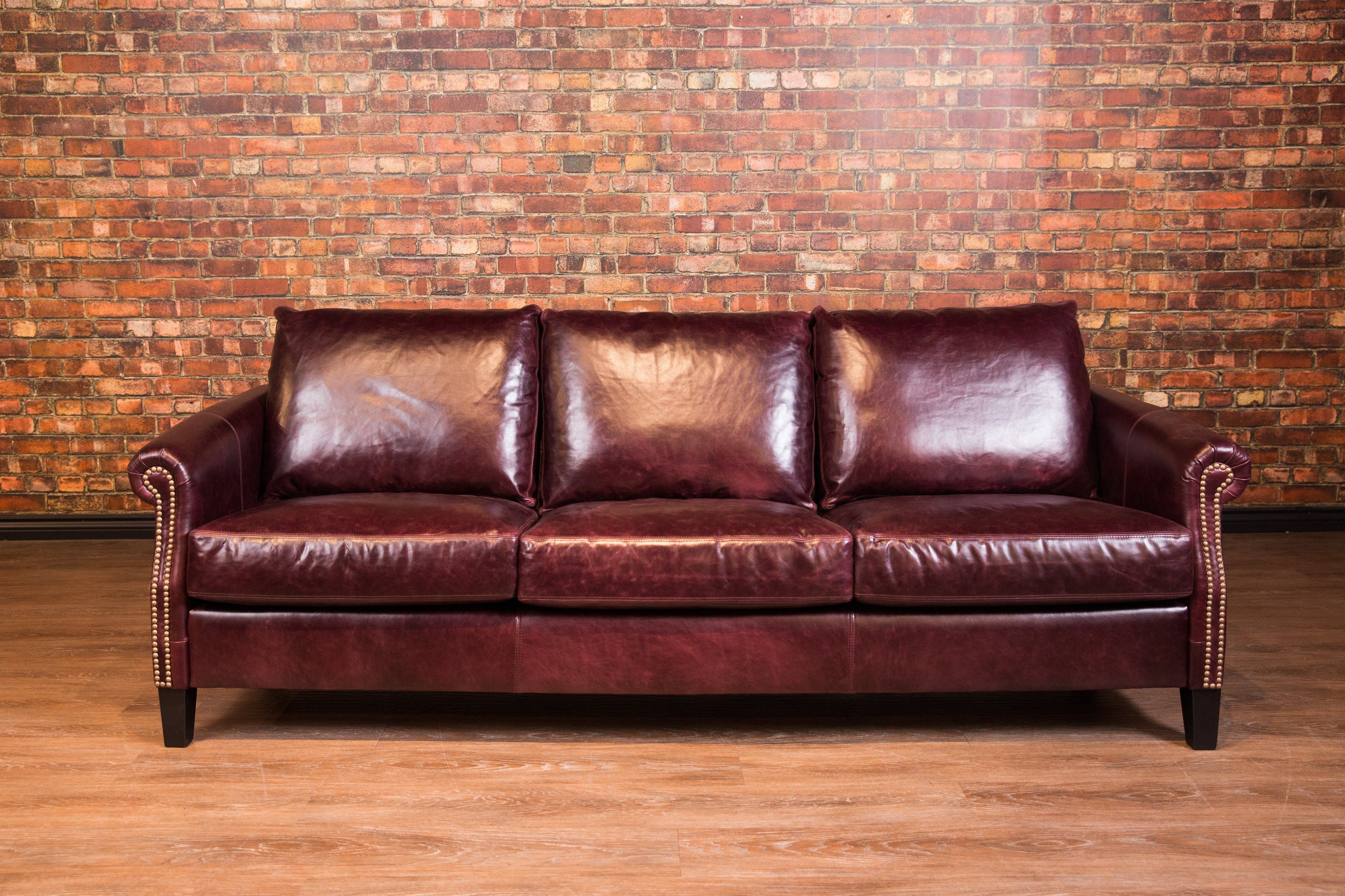 ESQUIRE LEATHER SOFA