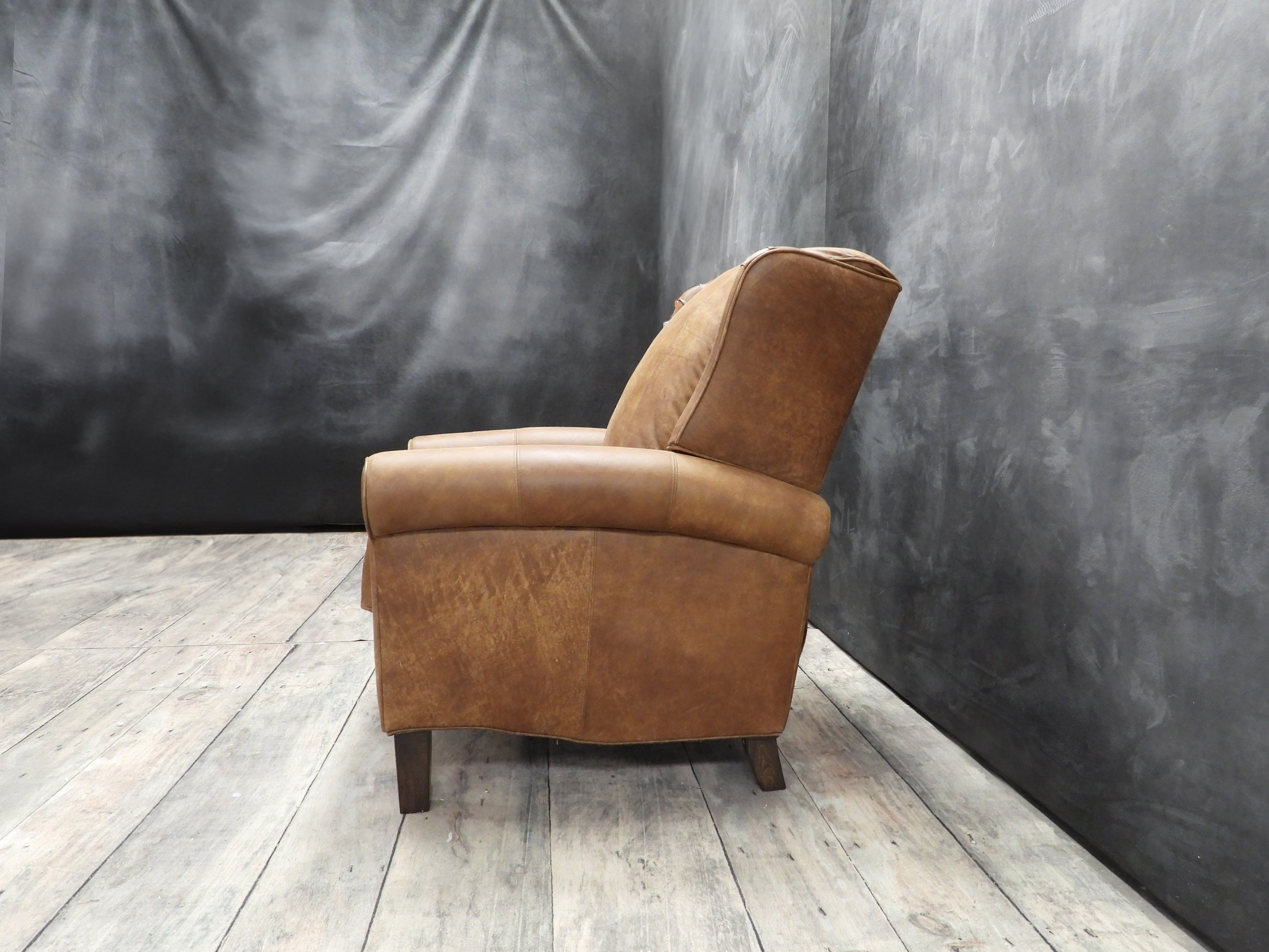 LORD BYRON RECLINER LEATHER CHAIR