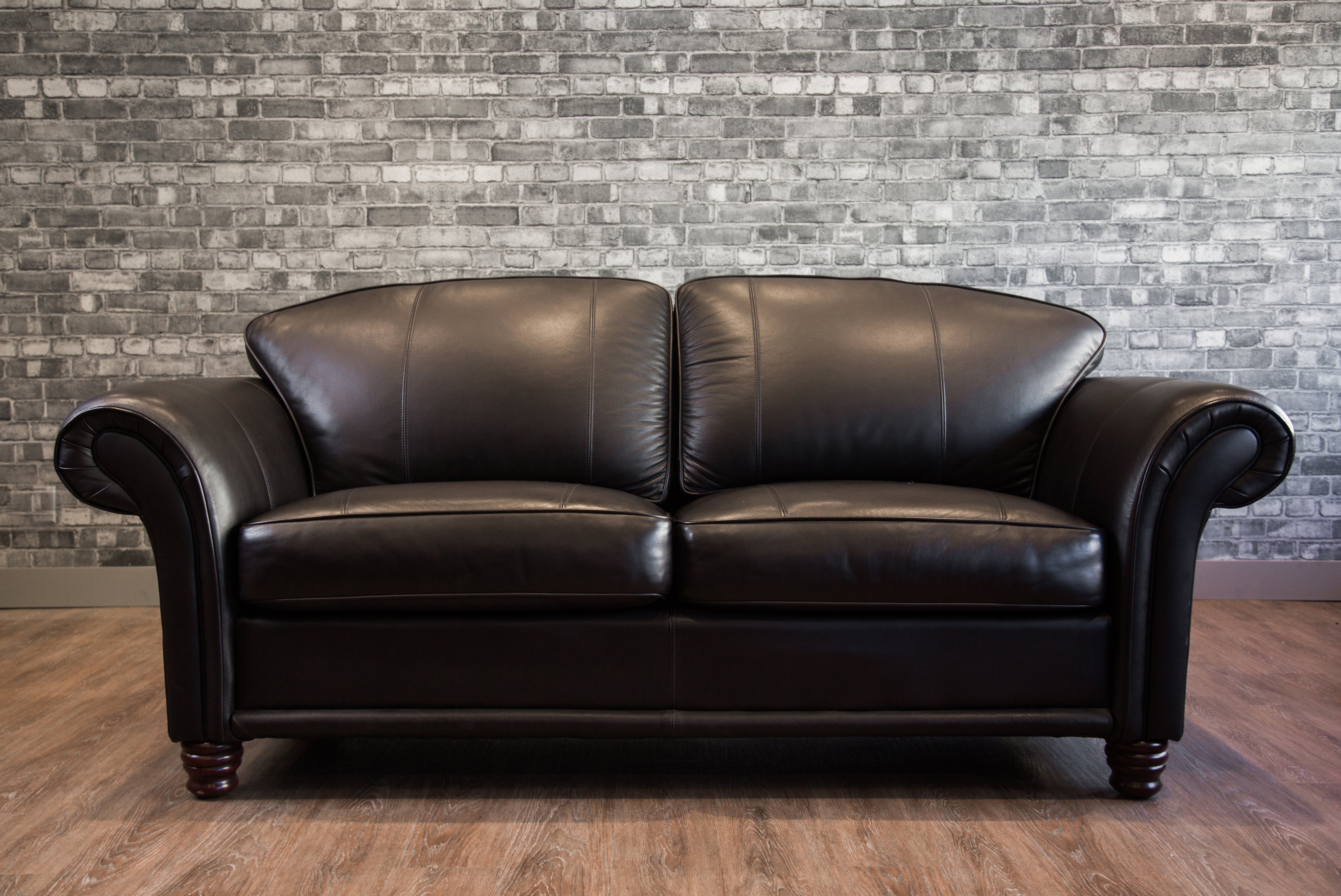 DUTCHESS LEATHER SOFA