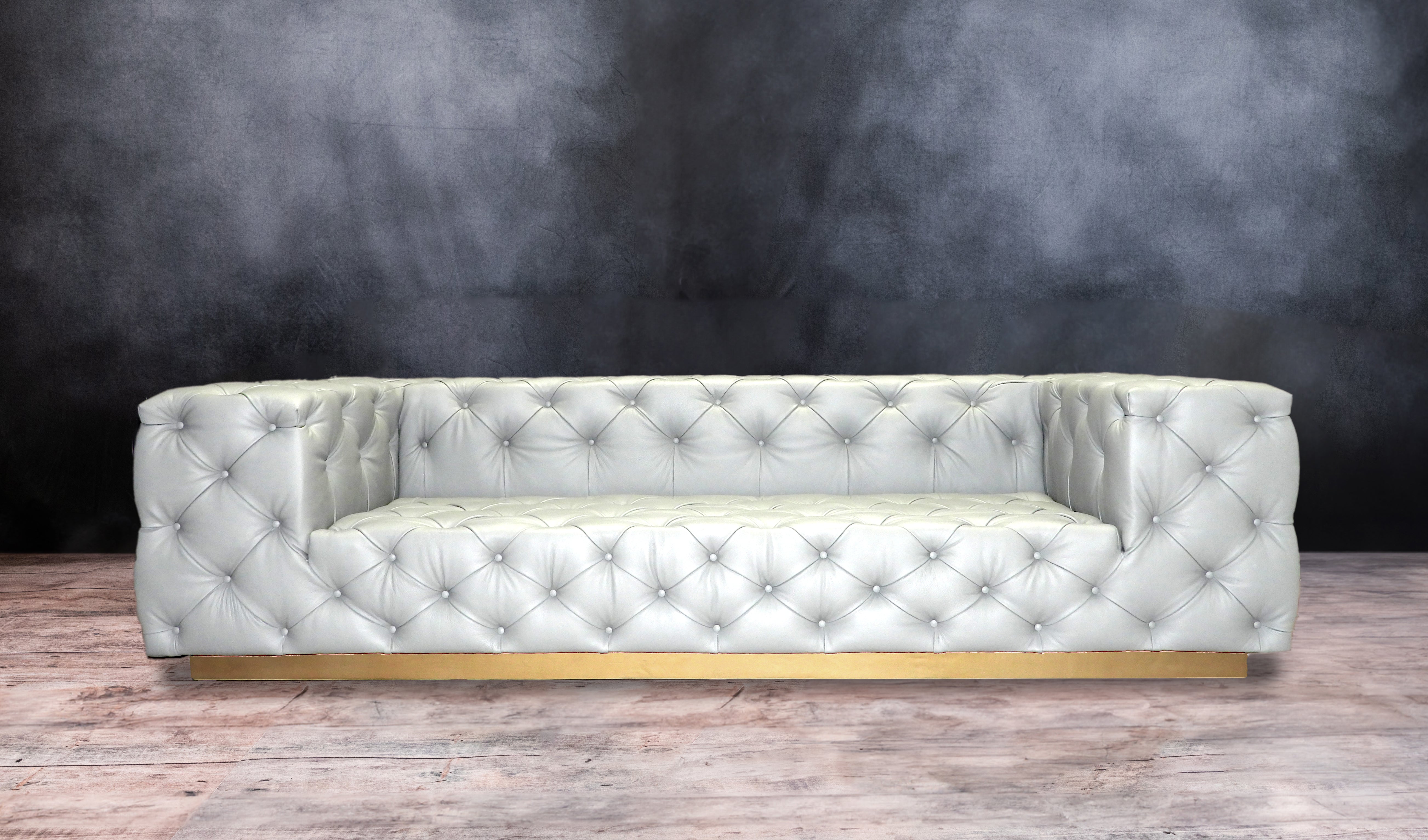 ROYAL ELEGANTE LEATHER SOFA