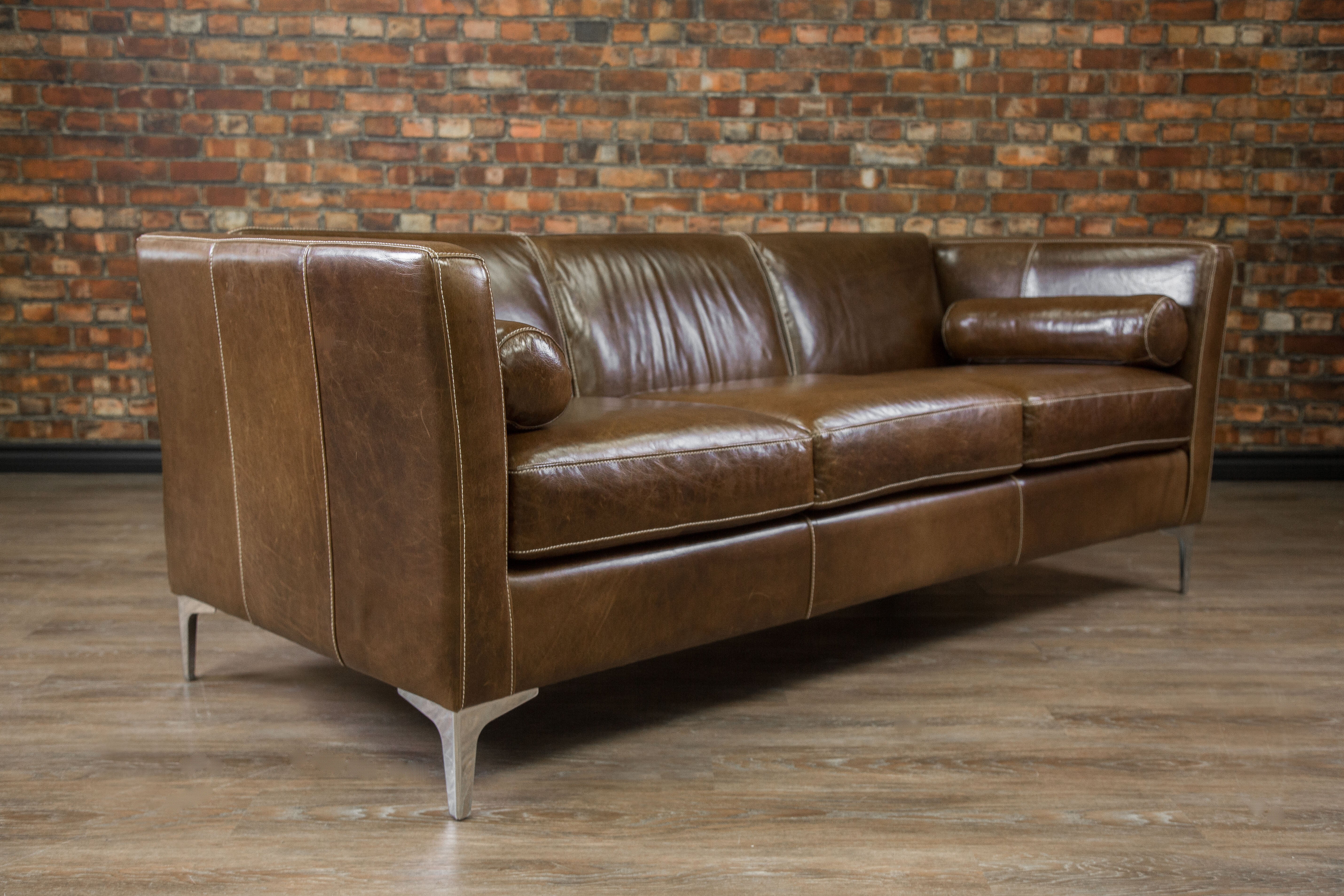 SCIENA LEATHER SOFA