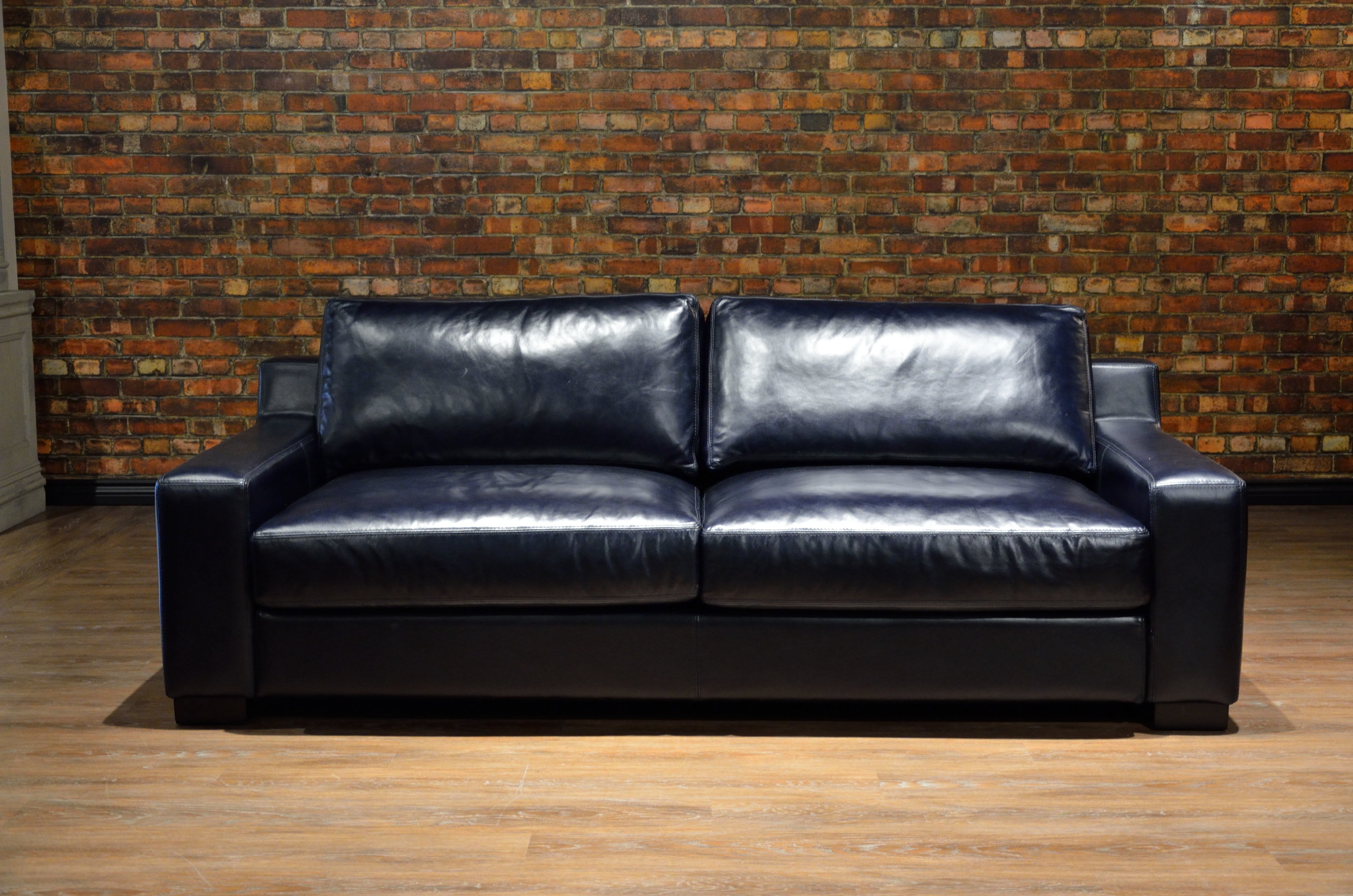 CAPRIS LEATHER SOFA